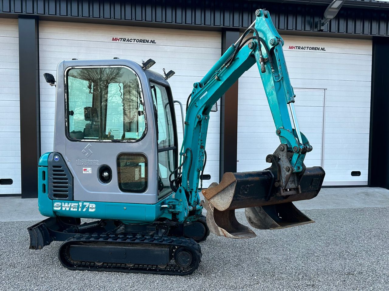 TE KOOP: zeer nette SUNWARD 17B mini kraan