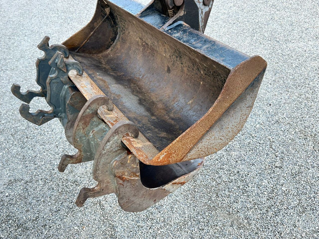 TE KOOP: zeer nette SUNWARD 17B mini kraan