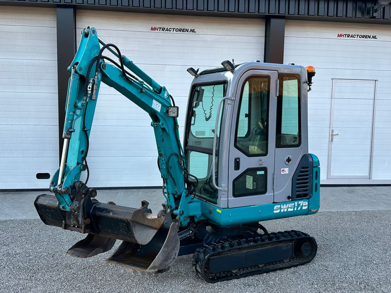 TE KOOP: zeer nette SUNWARD 17B mini kraan