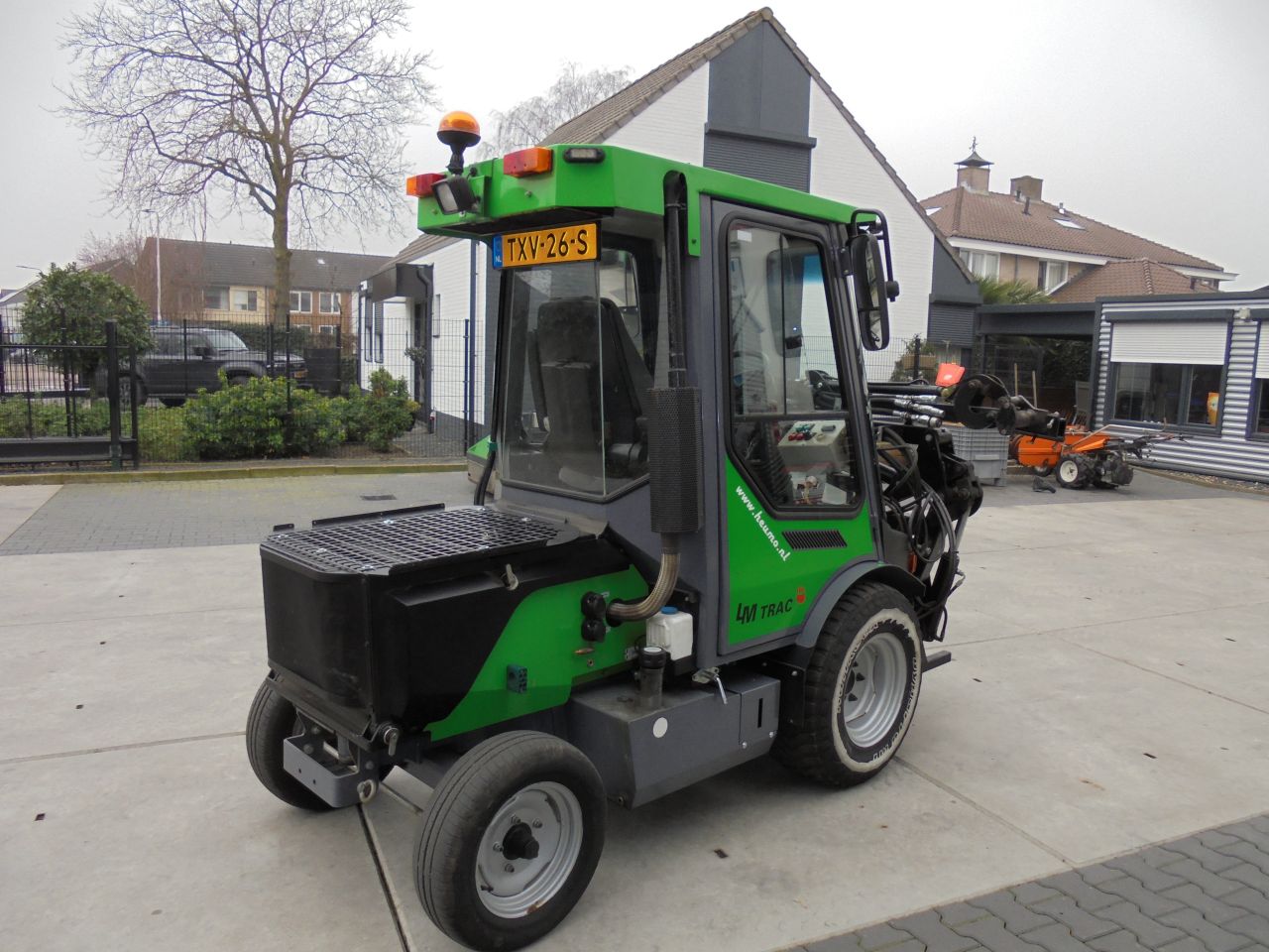 LM trac,weedsteam,mc connel