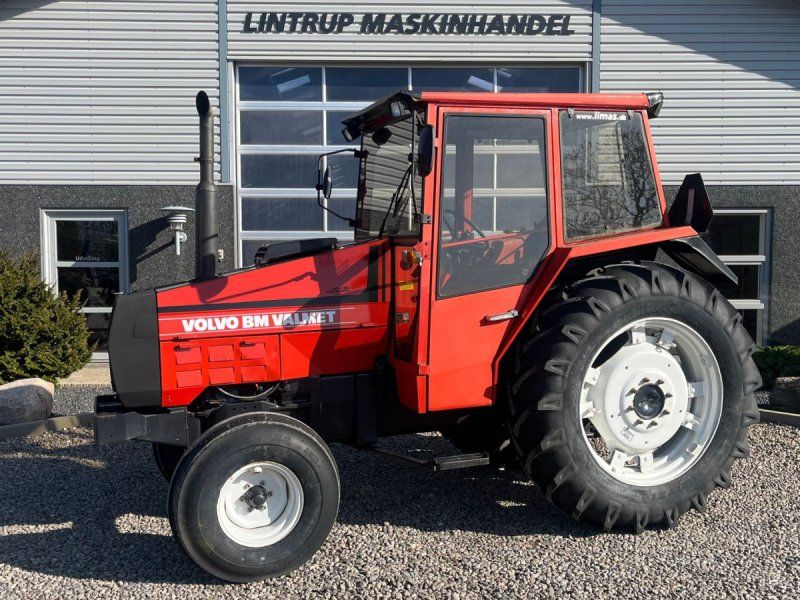 Valmet 605 Med næsten nye dæk