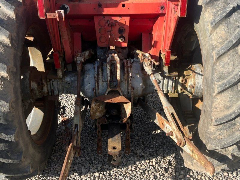 Massey Ferguson 575 8 gears model