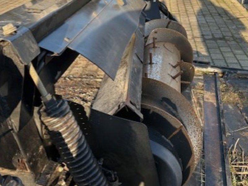 New Holland skærebord