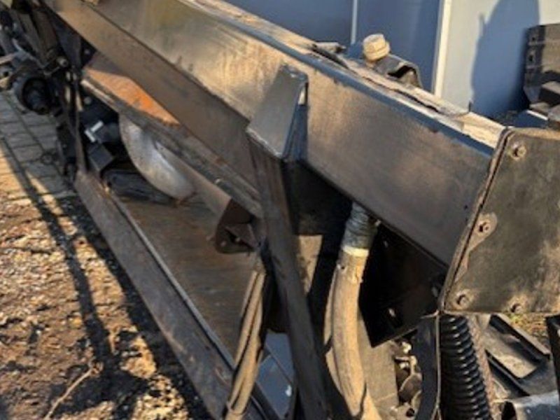 New Holland skærebord