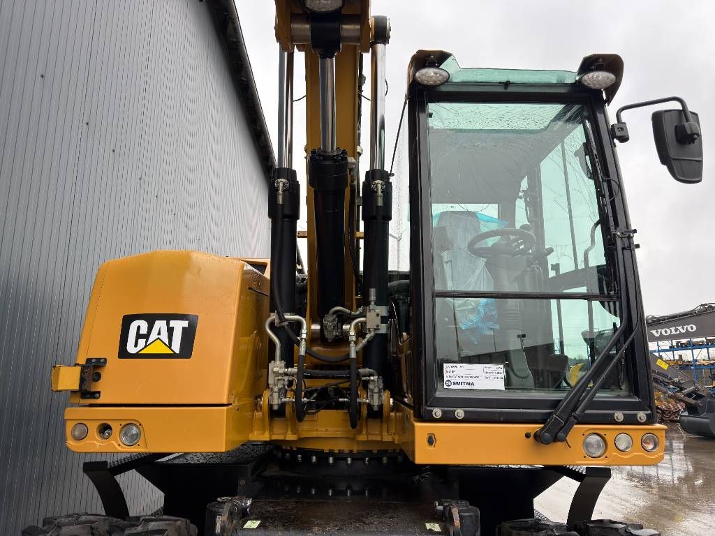 CAT M318F