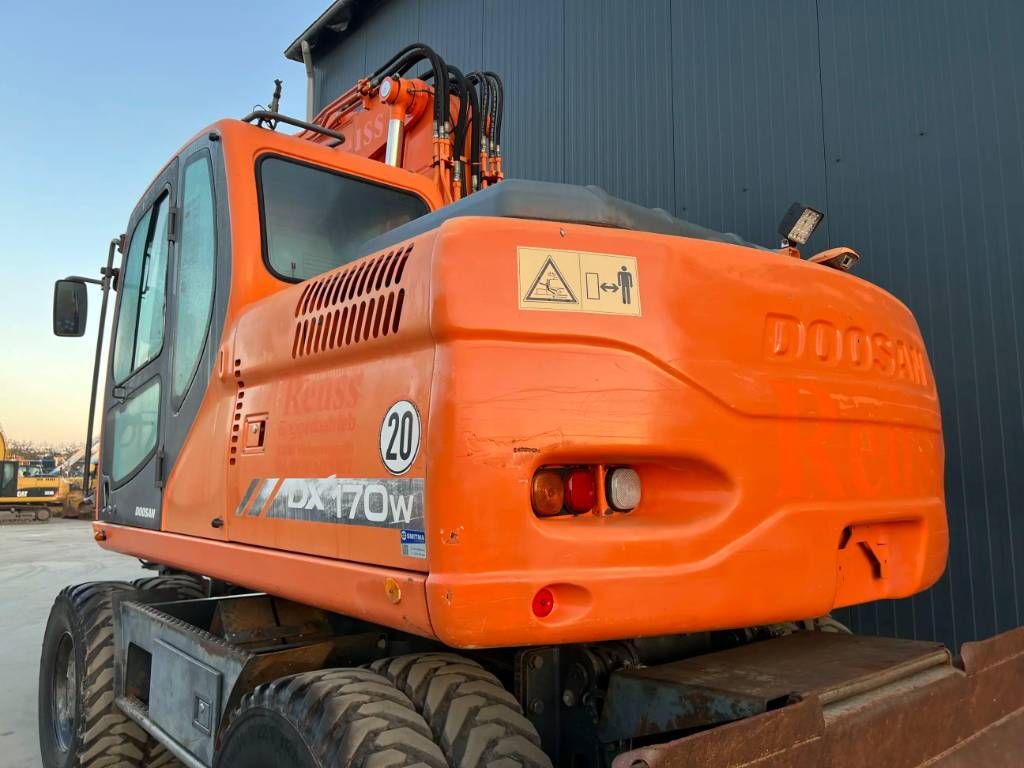 Doosan DX170W