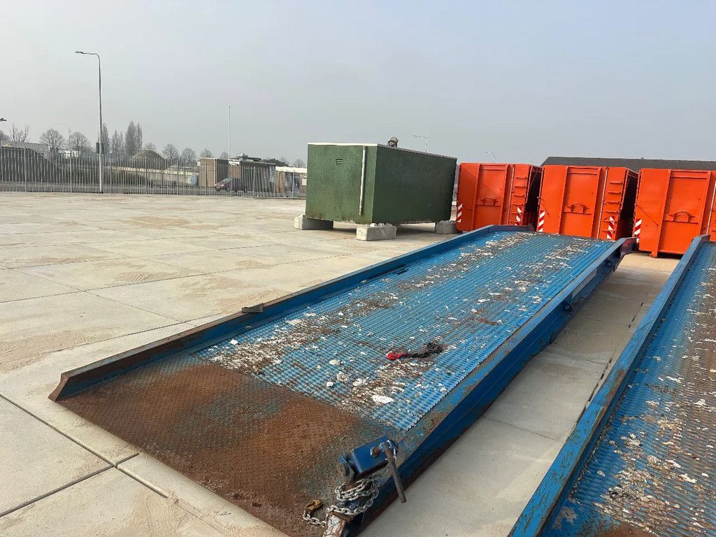 Overige 3x10 tons laadbrug weinig gebruikt