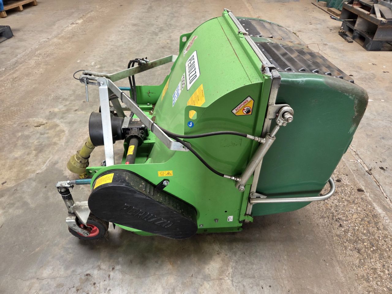 Verticuteermachine Peruzzo 1000