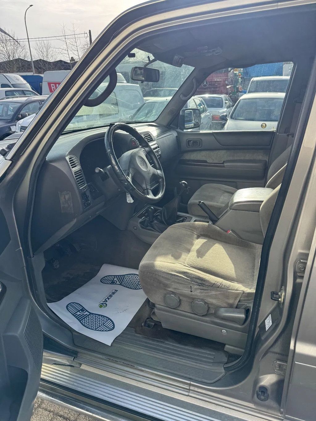 Nissan PATROL **3.0-AIRCO-LONG CHASSIS**