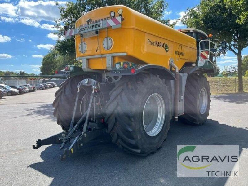 Claas XERION 4000 SADDLE TRAC + Zunhammer 11 CBM Aufsatz