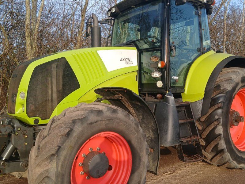 Claas AXION 850