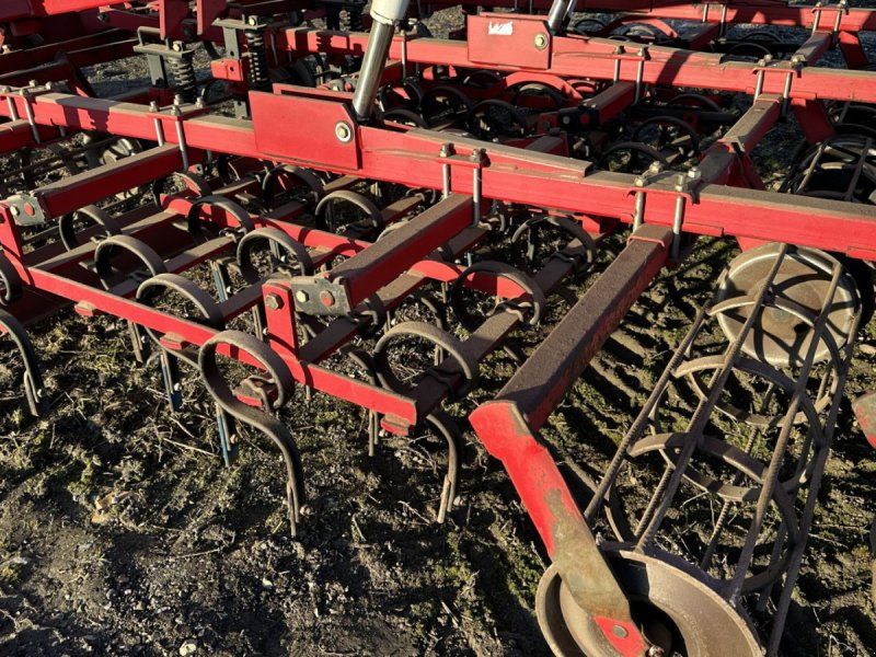 Kongskilde 6 meter germinator med CROSKILL tromle bagerst. Velnet til roe