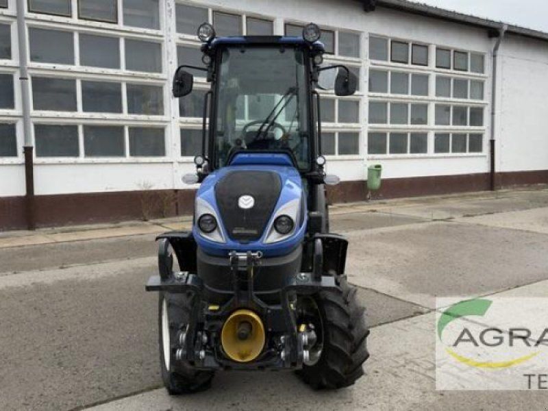 New Holland T 4.100 V