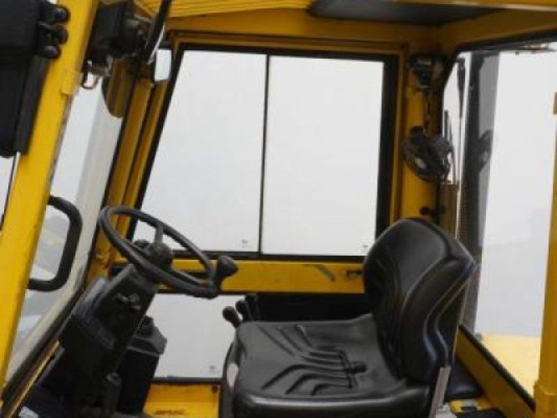Hyster H2.50XM
