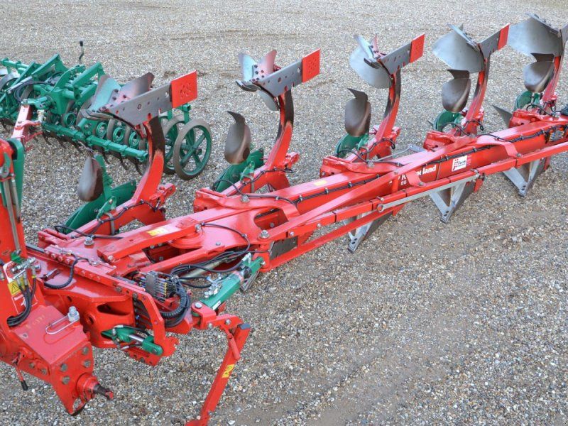 Kverneland 100-300-28 m/ Packomat