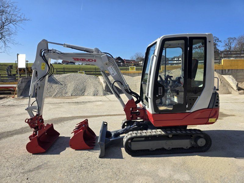 Takeuchi TB228