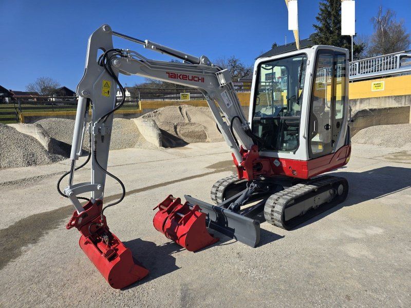 Takeuchi TB228