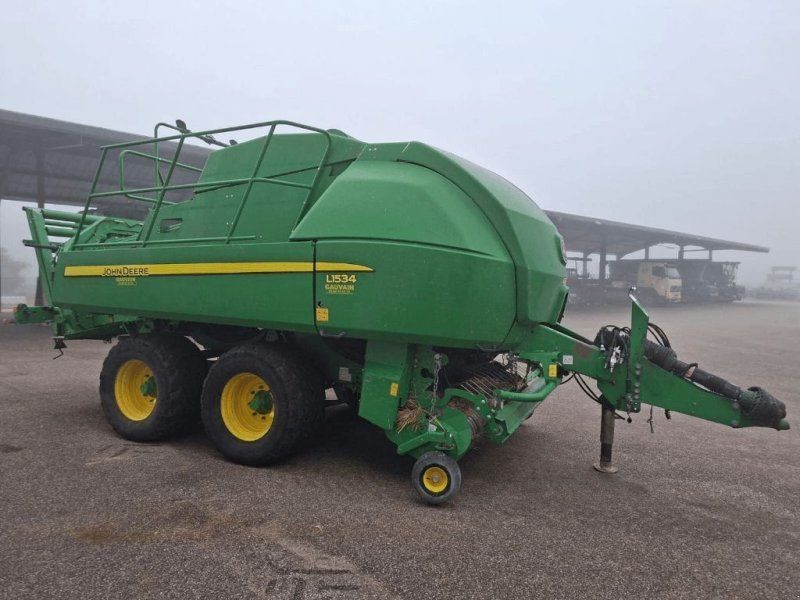 John Deere L1534