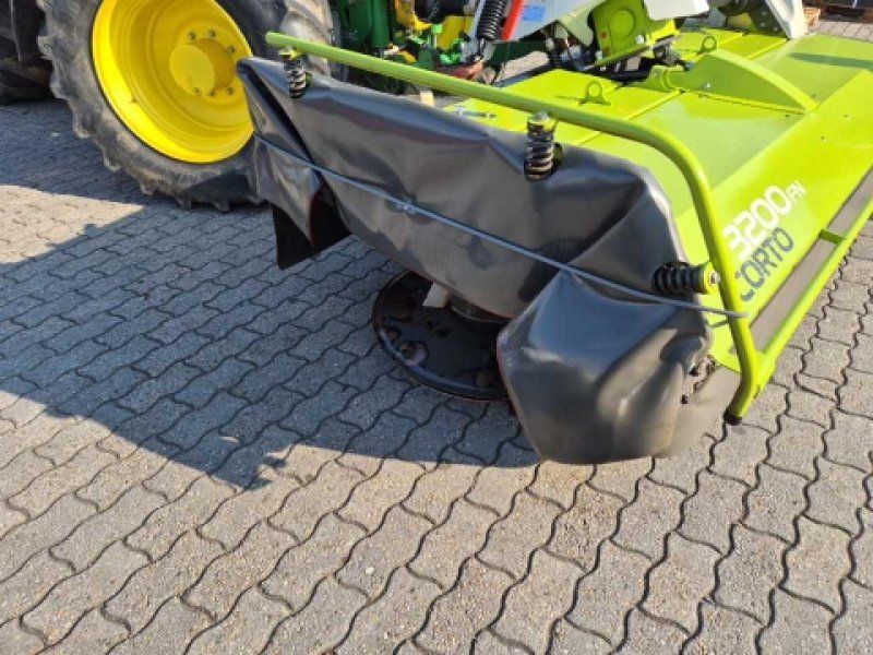 Claas Corto 3200FN Profil