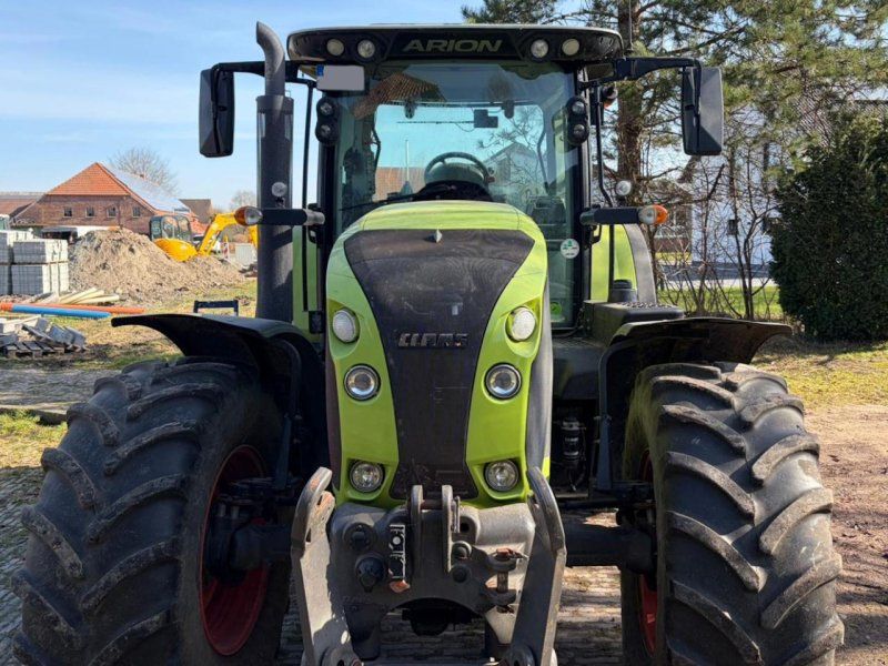 Claas Arion 620 CIS