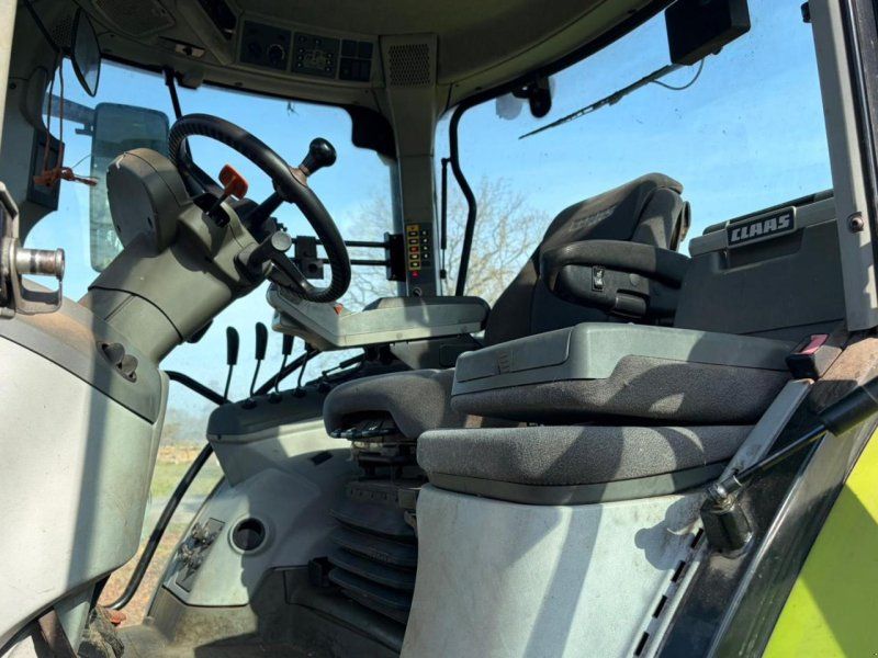 Claas Arion 620 CIS