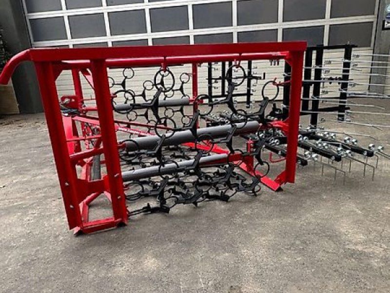 Stekro Wiesenschleppe 4,00 m breit mit Striegel