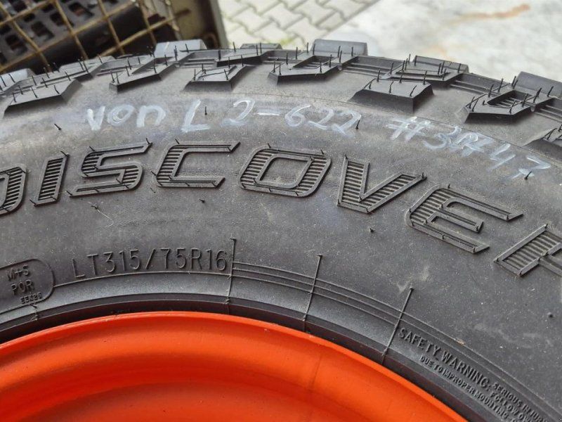 Kubota KOMMUNALBEREIFUNG 400/80R28  315/75R16