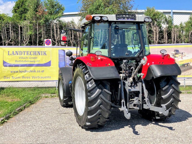 Massey Ferguson 5709 Dyna-4