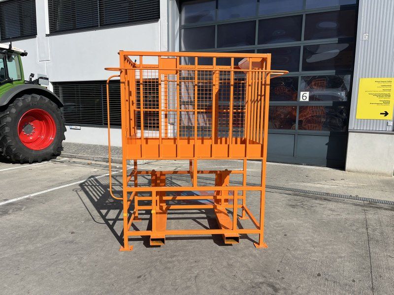 Arbeitskorb mit Erhöhung