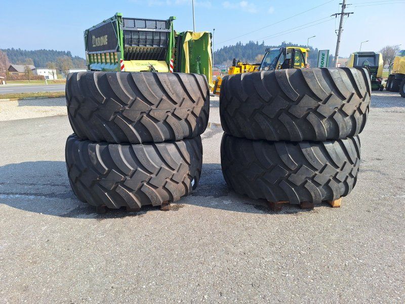 BKT 750/60R30,5 Reifen