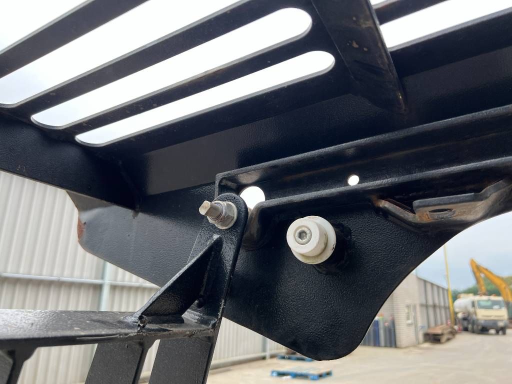 CAT M313D / M315D / M316D / M318D / M322D / M325D