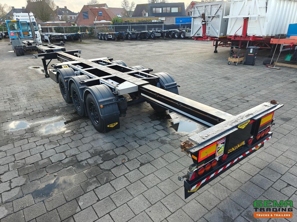 Broshuis MFCC 3 Assen SAF - ADR - Liftas - Schijfremmen - Alle aansluitingen - 07/2026 APK - TOP!