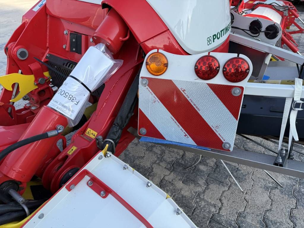 Pöttinger Novacat A10 CF Cross Flow