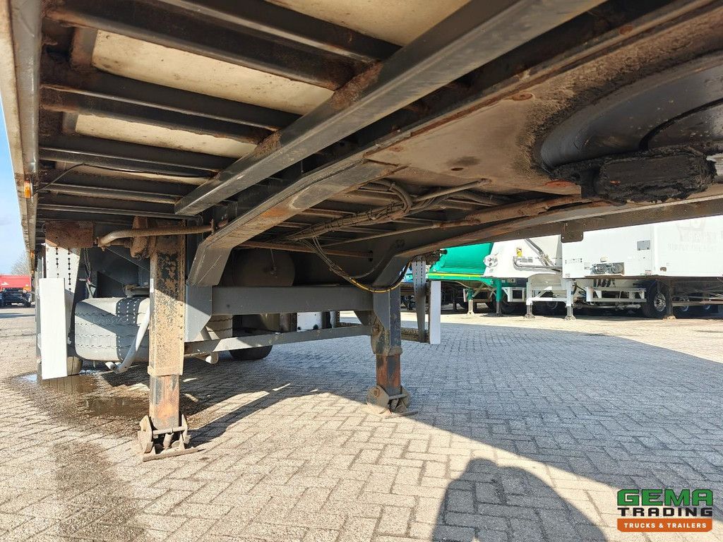 Renders ROC 12.18 2-axle SAF - CITY 11.3m insulated box - steering axle - disc brakes - 2000kg tail lift - 05/2026 MOT