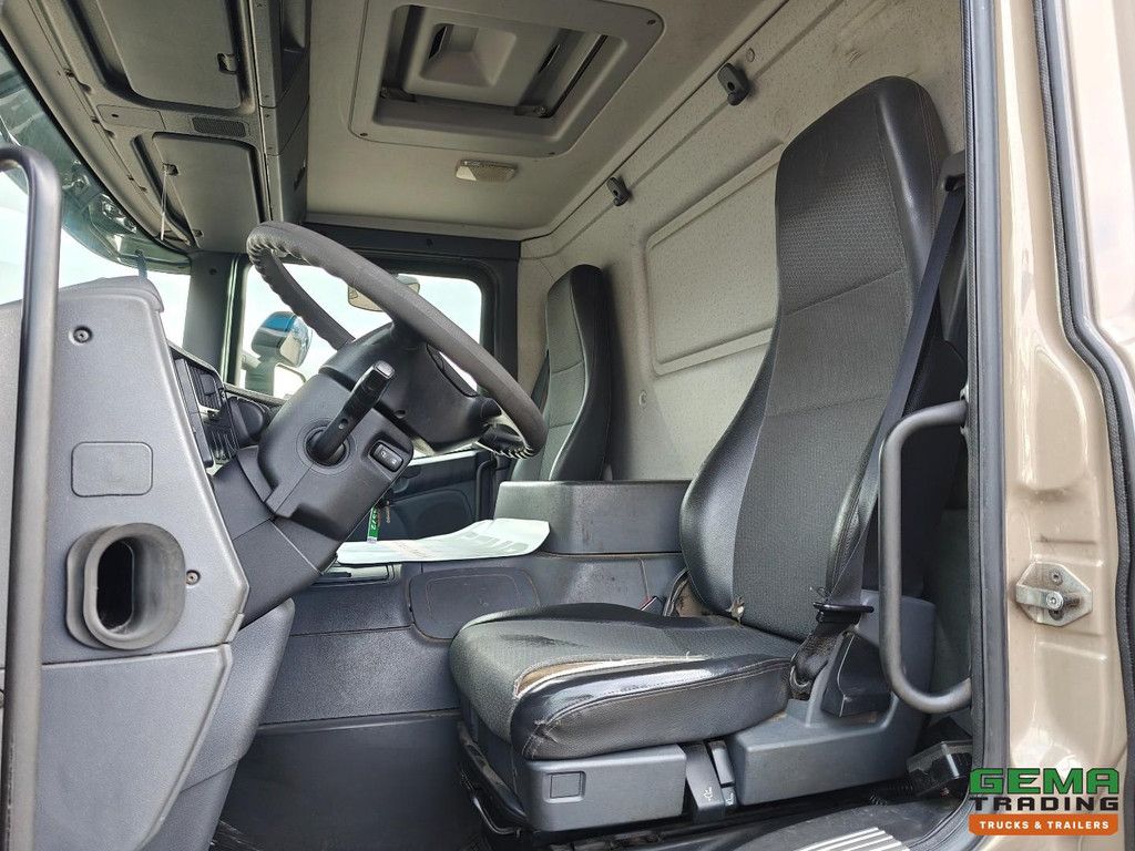 Scania P280 6x2/4 Daycab Euro5 - 8M sliding tarpaulin - Cage connection - 469,000 km