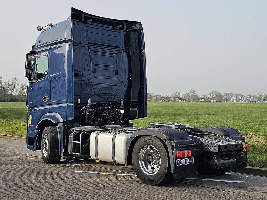 MERCEDES-BENZ ACTROS 1851