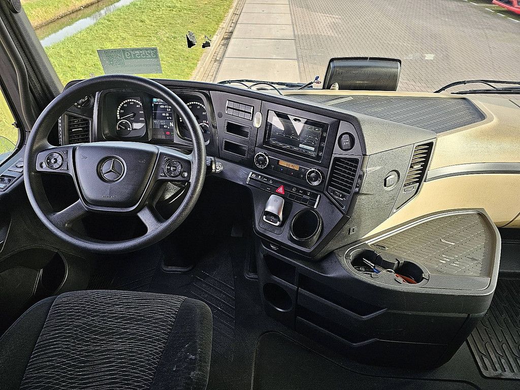 MERCEDES-BENZ ACTROS 1851