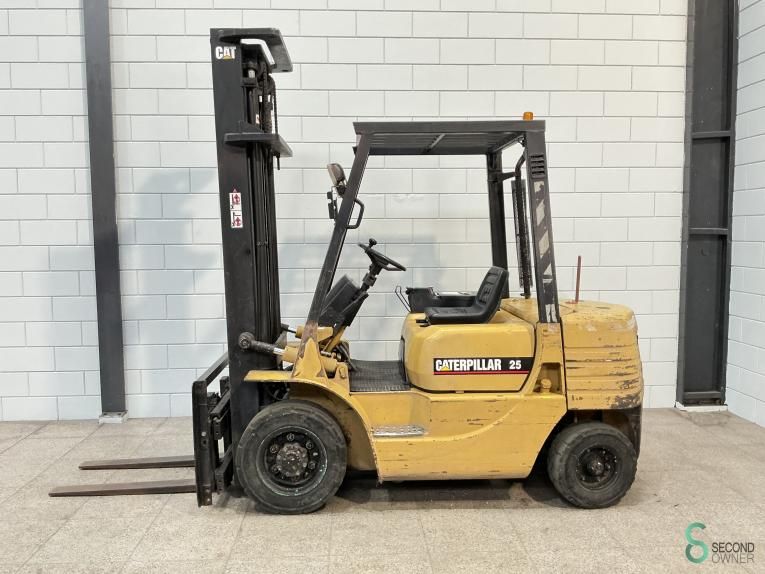 Gabelstapler Diesel Caterpillar DP 25 1994
