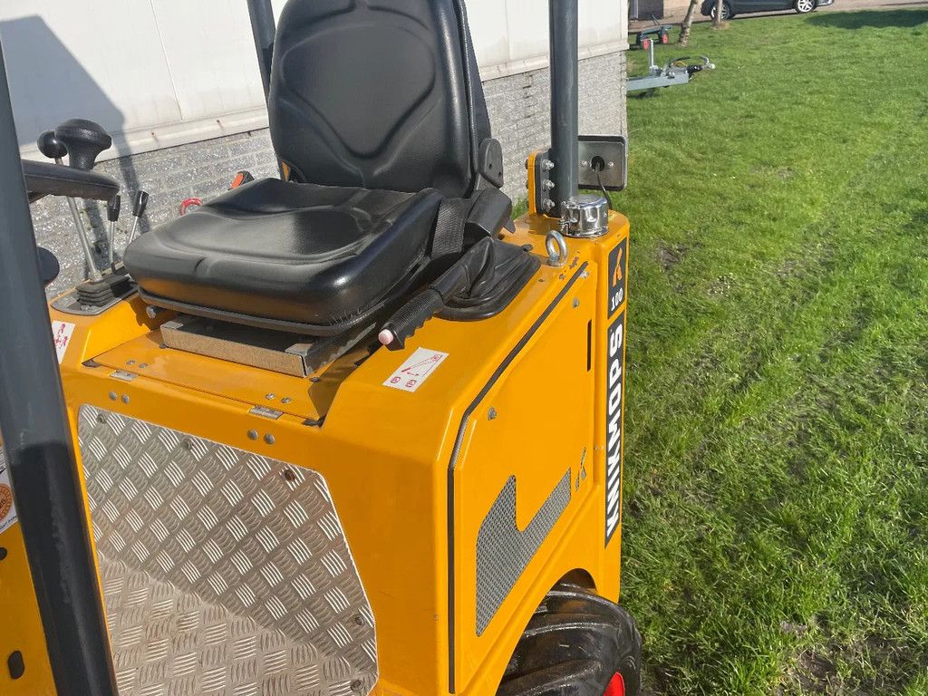 Knikmops 100 met bak en lepels wegverlichting 2022 slechts 273 uur