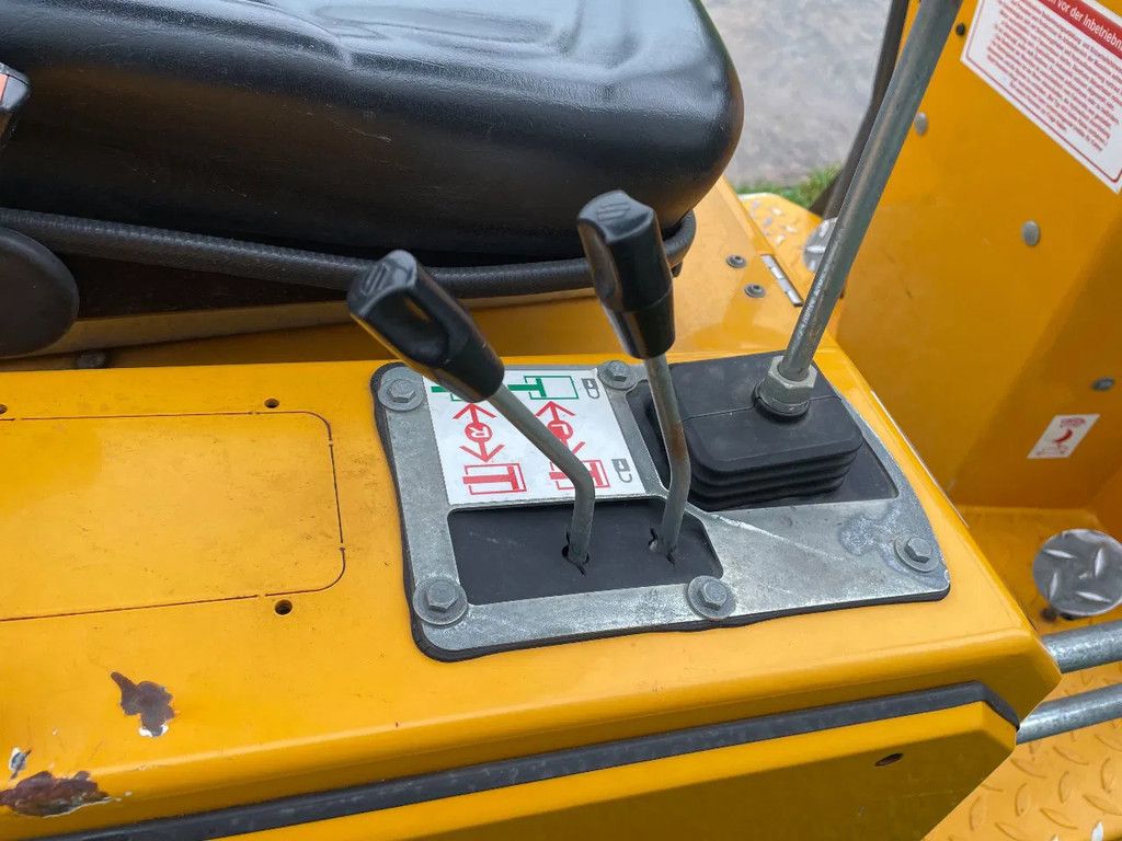 Knikmops 100 met bak en lepels wegverlichting 2022 slechts 273 uur