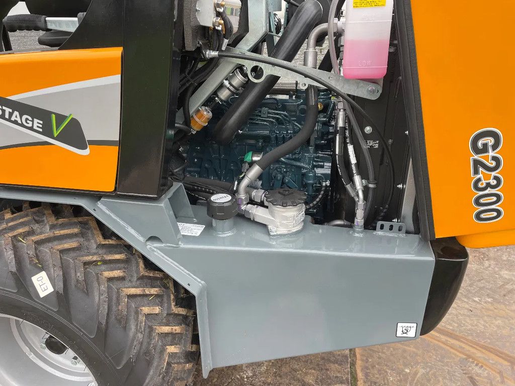 Giant G2300 kniklader met hoge giek ! NIEUW!