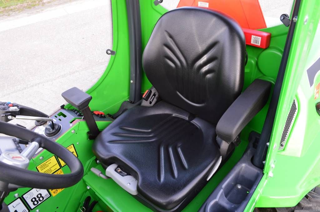 Avant 760i TDS Kniklader/Shovel