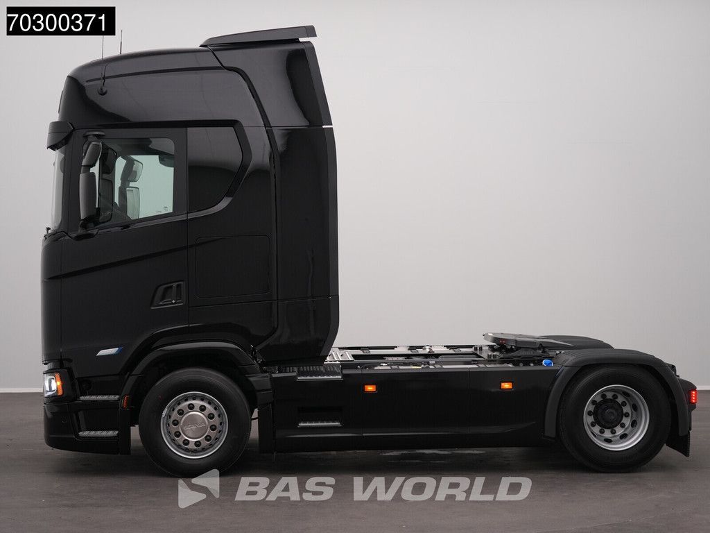 Scania S460 4X2 NEW! Retarder Full-Air 2xTanks LED ACC Standklima Leder Navi Euro 6