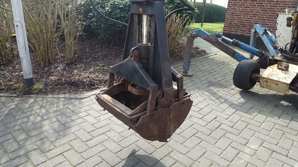 Boki Kiefer 2050 Spingraafmachine kraan grafdelver mestkraan laadkraan