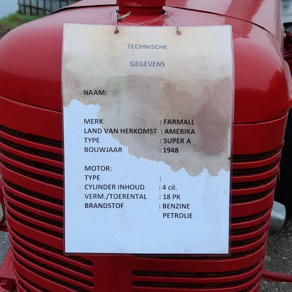 Farmall Oldtimer tractor Farmall Mc Cormick Super A