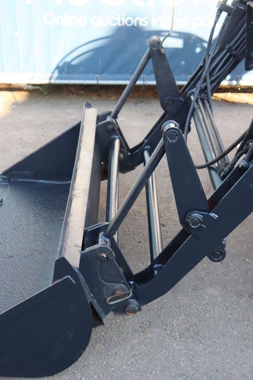 Hinomoto CX18 Diesel-Kleintraktor mit Frontlader