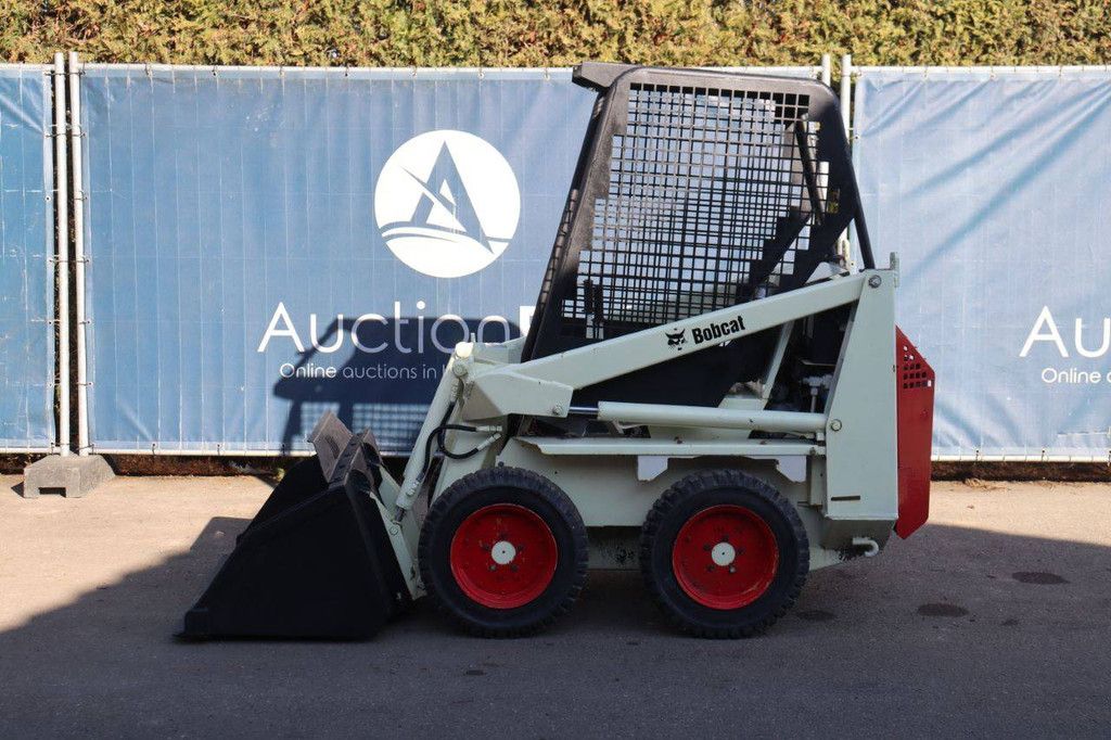 Schranklader Bobcat 343 Diesel