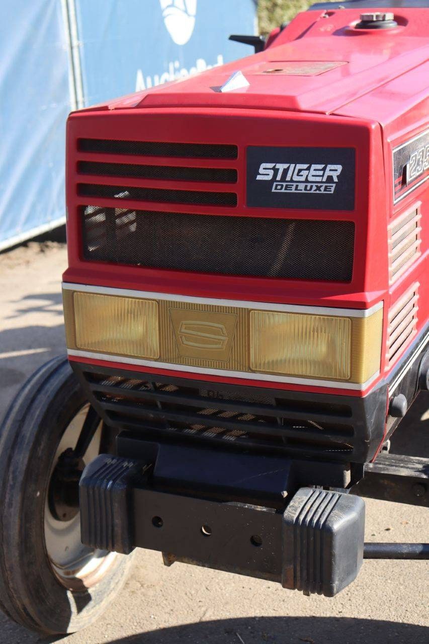 Tiller Shibaura D235 with Mill