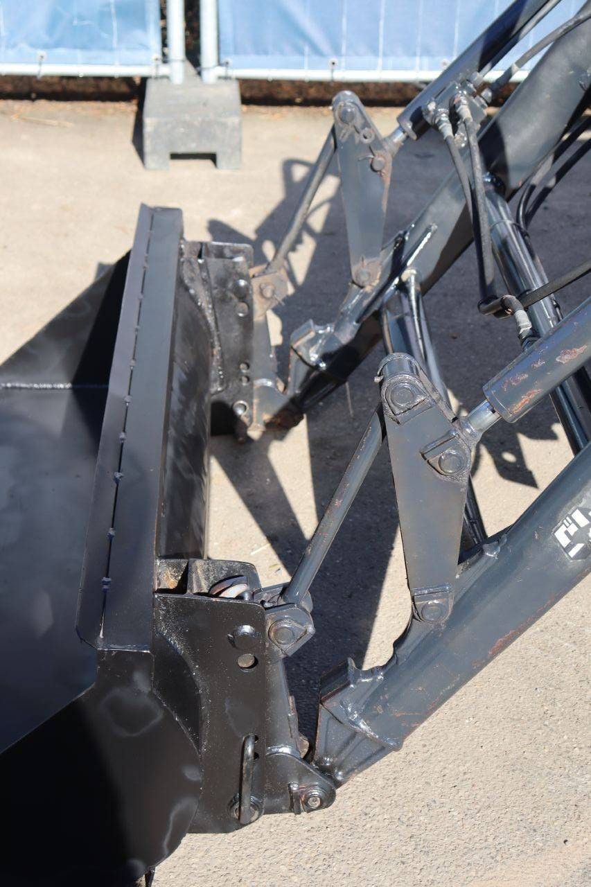 Kubota GT Diesel-Kleintraktor mit Frontlader