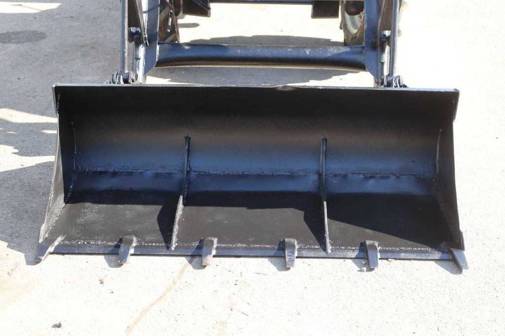 Iseki TL2800F Diesel-Kleintraktor mit Frontlader